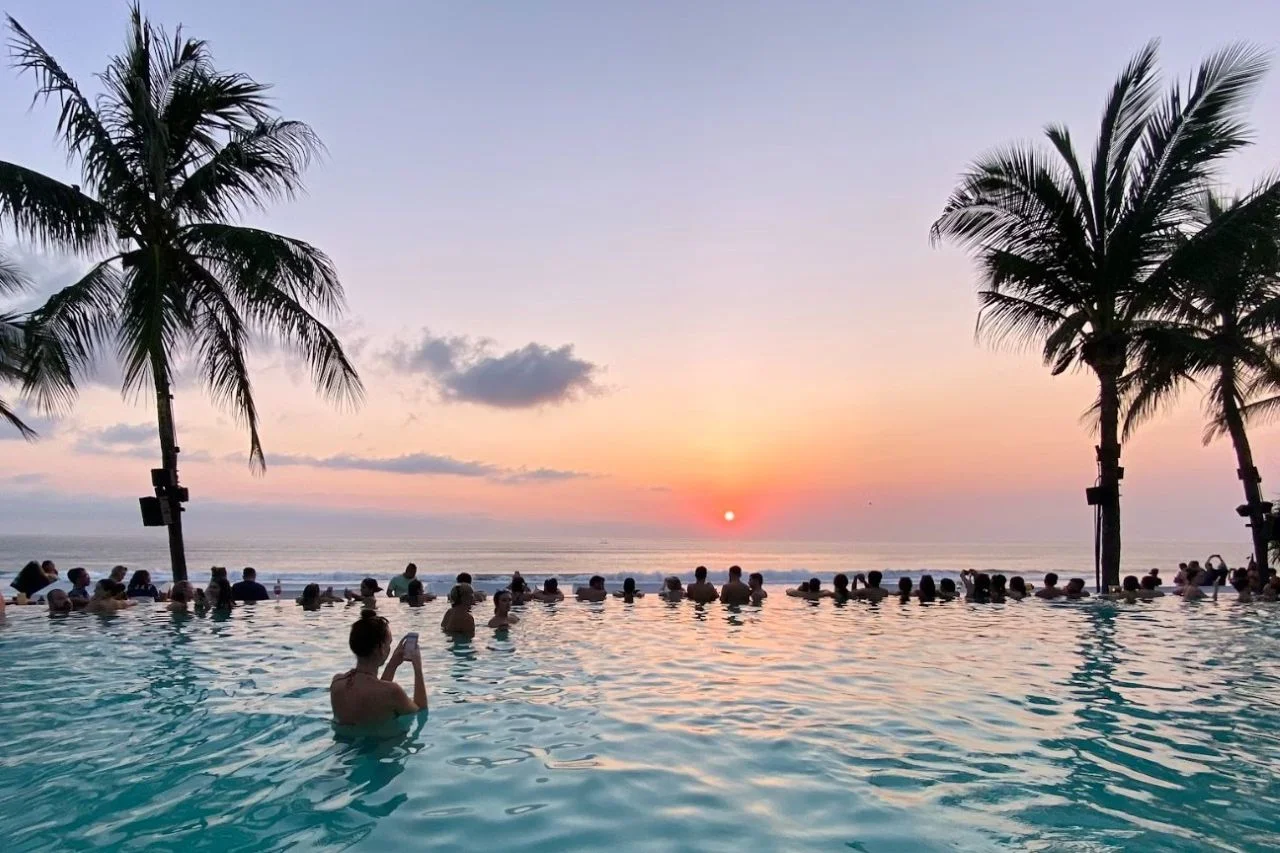 Pariwisata Bali 2025: Antara Budaya, Ekowisata, dan Tantangan Over-Tourism